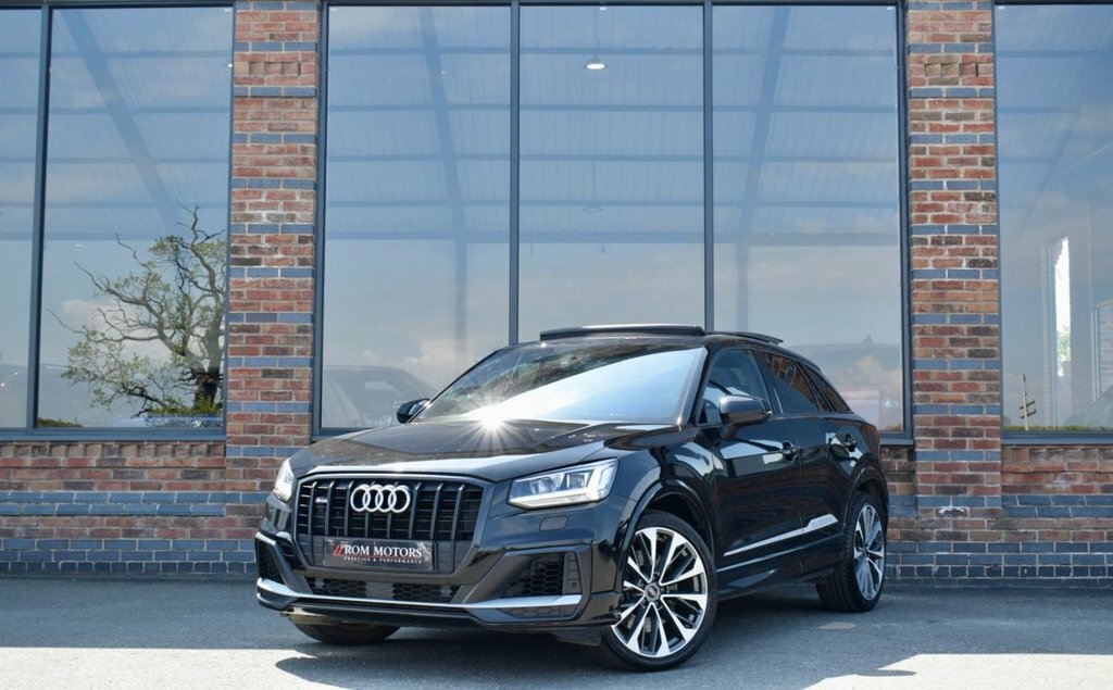 Audi SQ2 2L Black Edition Black