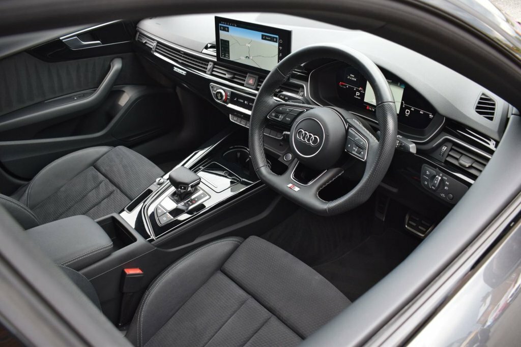 Audi A5 2L Black Edition DE71XCV Grey #3
