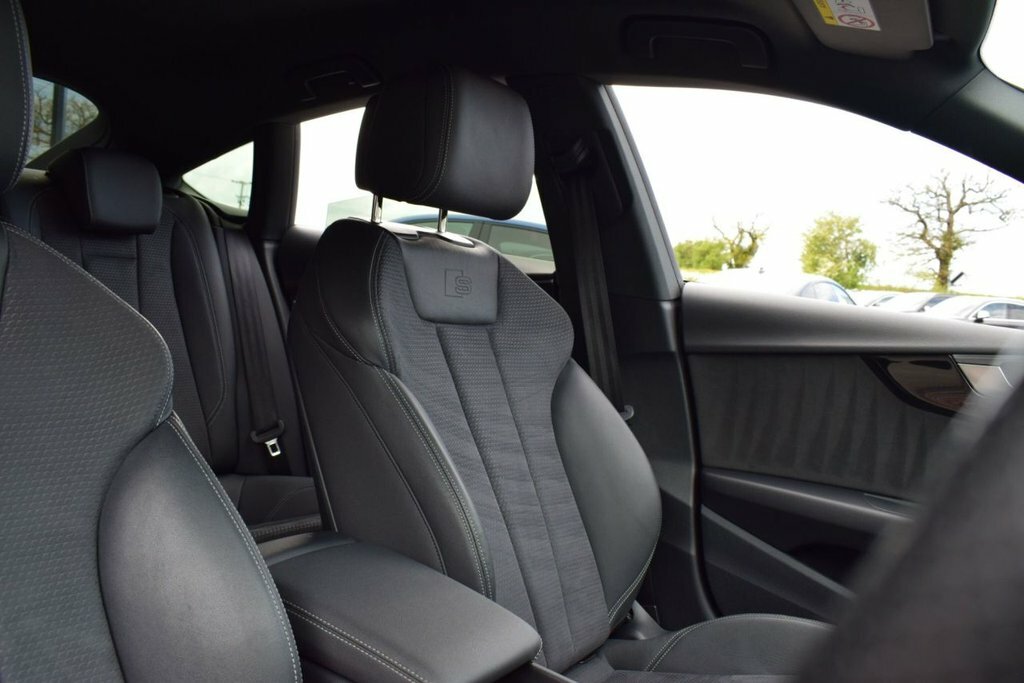 Audi A5 2L Black Edition DE71XCV Grey #5