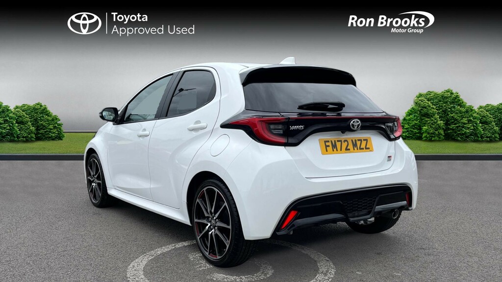 Toyota Yaris 1.5 Vvt-h Gr Sport E-cvt E FM72MZZ Silver #4
