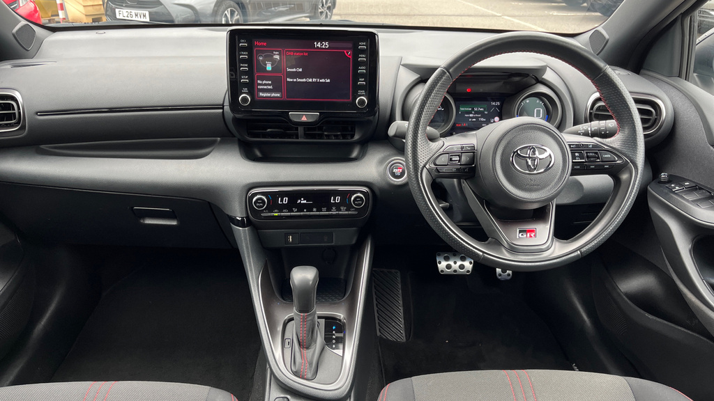 Toyota Yaris 1.5 Vvt-h Gr Sport E-cvt E FM72MZZ Silver #6