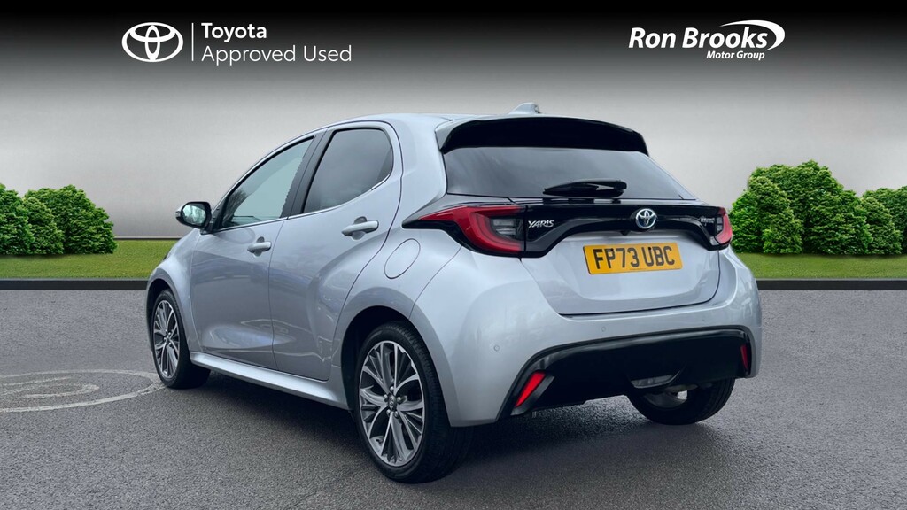 Toyota Yaris 1.5 Vvt-h Excel E-cvt Euro FP73UBC Silver #4