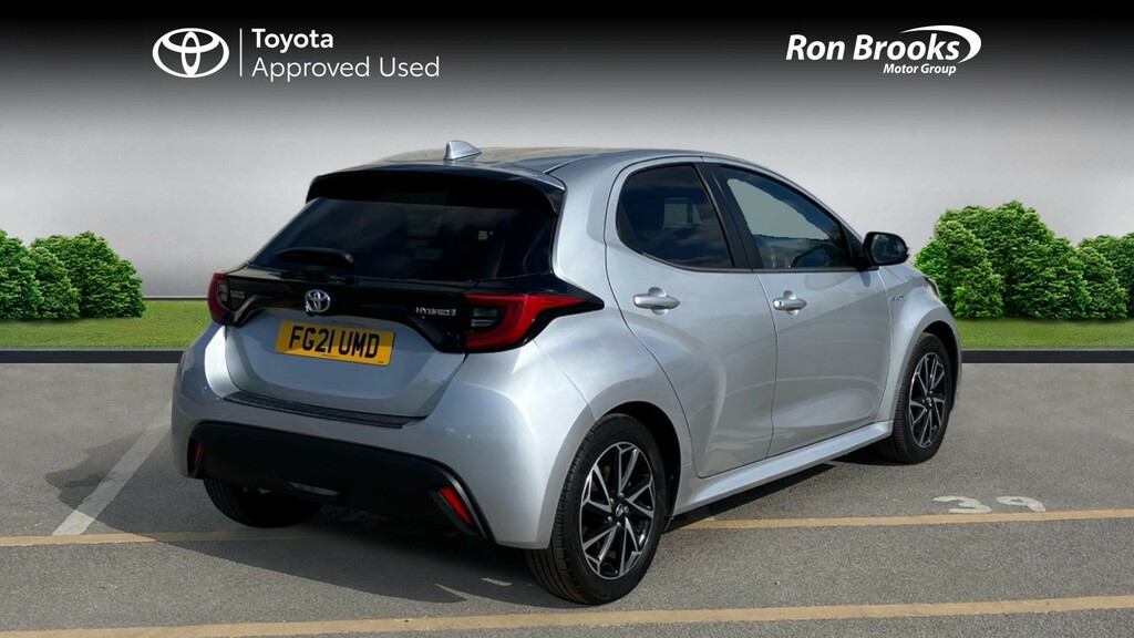 Toyota Yaris 1.5 Vvt-h Design E-cvt Eur FE71UMH Grey #2