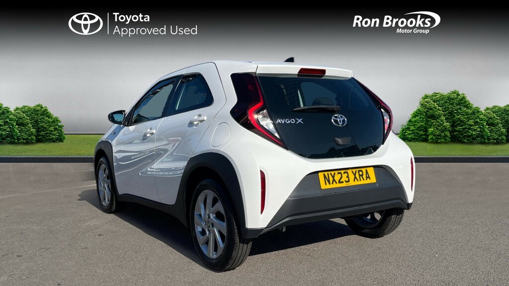 Toyota Aygo X 1.0 Vvt-i Pure X-shift Eur NX23XRA White #4