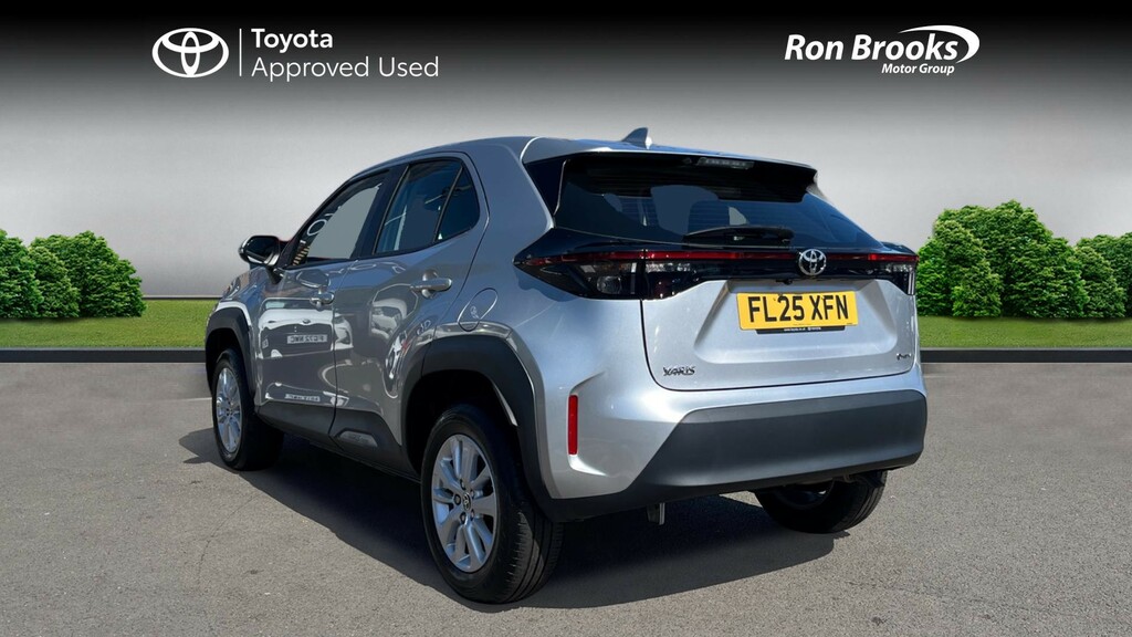 Toyota Yaris Cross 1.5 Vvt-h Icon E-cvt Euro FL25XFN Silver #4