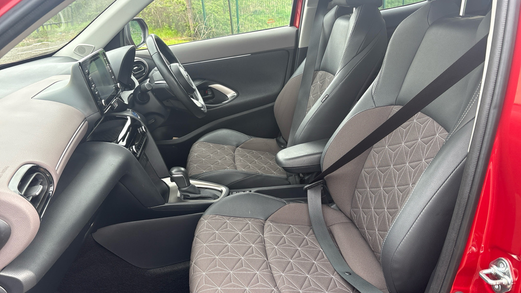 Toyota Yaris Cross 1.5 Vvt-h Excel E-cvt Awd FG23ZWW Red #5
