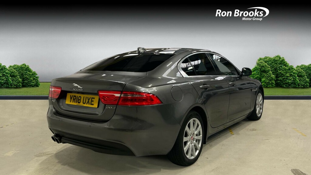 Jaguar XE 2.0D Prestige Euro 6 YR18UXE Grey #2