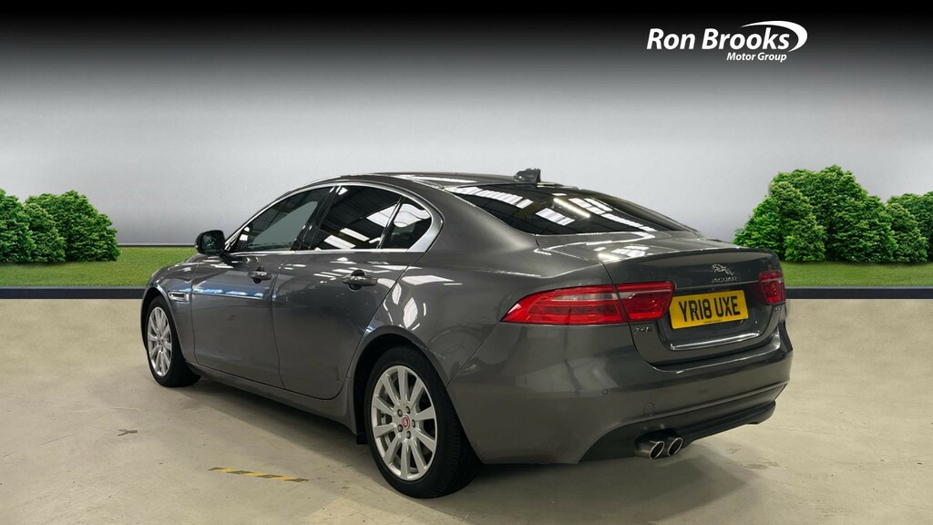 Jaguar XE 2.0D Prestige Euro 6 YR18UXE Grey #4