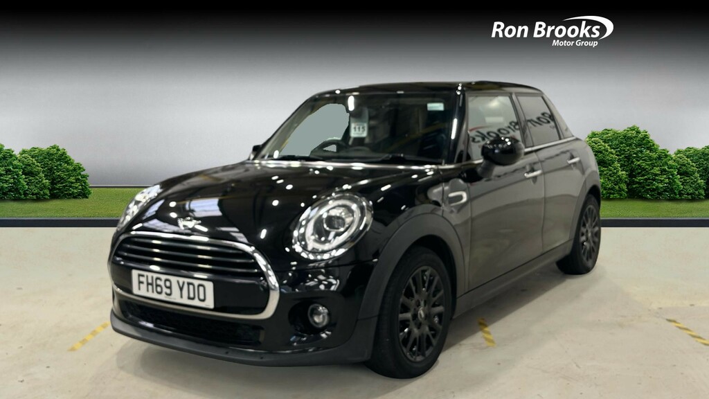 Mini Hatch 1.5 Cooper Classic Euro 6 FH69YDO Black #3