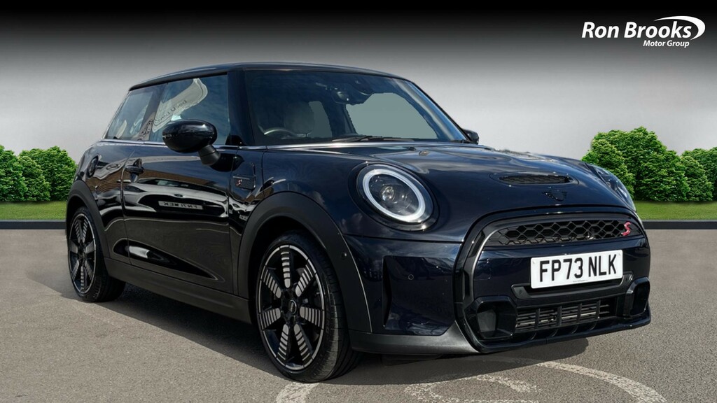 Mini Hatch 2.0 Cooper S Exclusive Ste Black