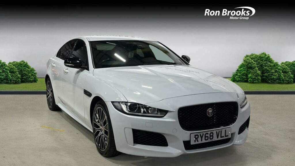 Jaguar XE 2.0D Landmark Euro 6 White