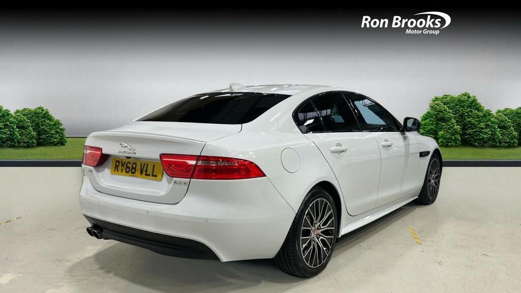 Jaguar XE 2.0D Landmark Euro 6 RY68VLL White #2
