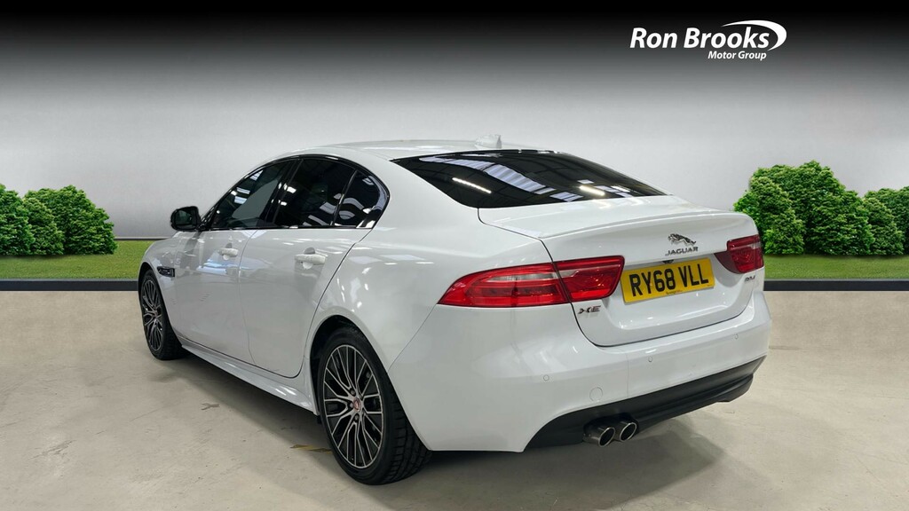 Jaguar XE 2.0D Landmark Euro 6 RY68VLL White #4