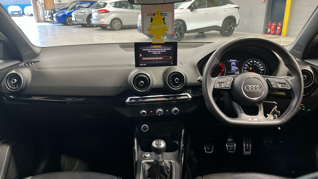 Audi Q2 1.6 Tdi 30 Black Edition E YK69URB White #6