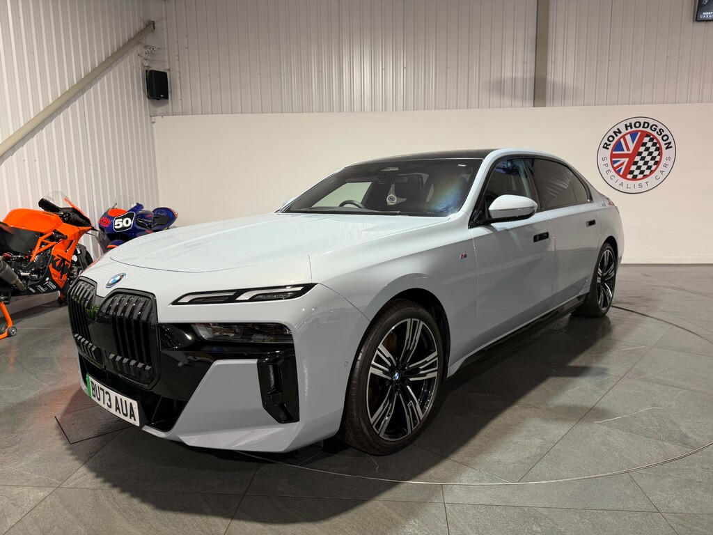 BMW i7 50 105.7Kwh M Sport Saloon Edriv BU73AUA #2
