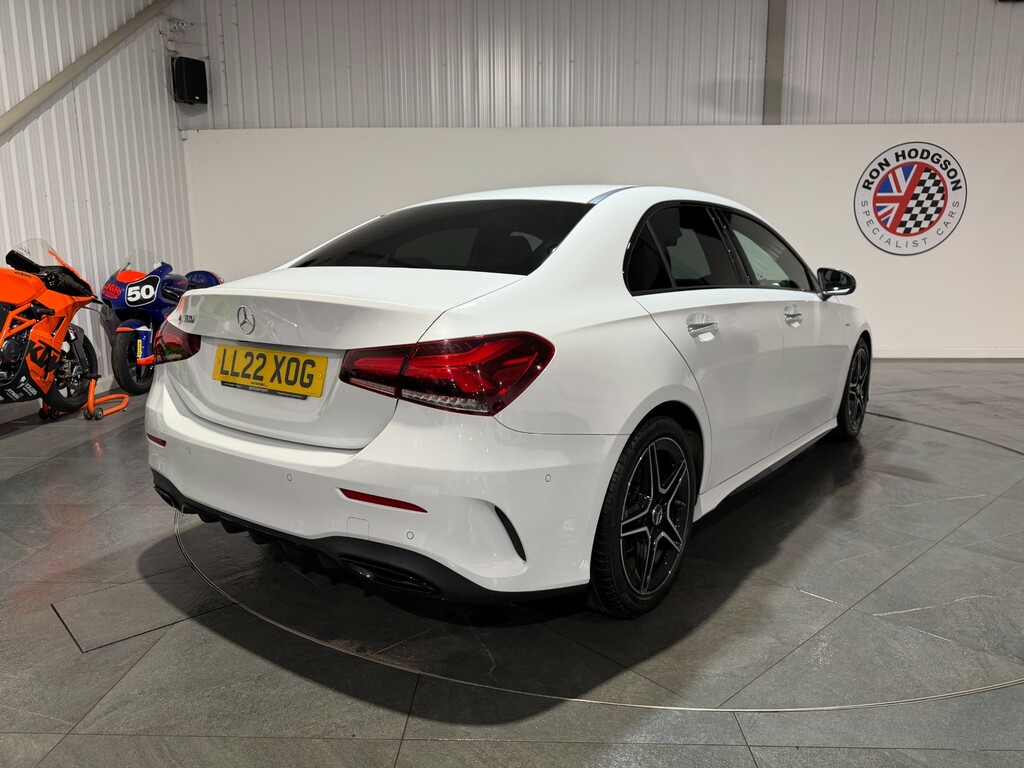 Mercedes-Benz A Class 1.3 Amg Line Edition Premium Saloon 7 LL22XOG  #3