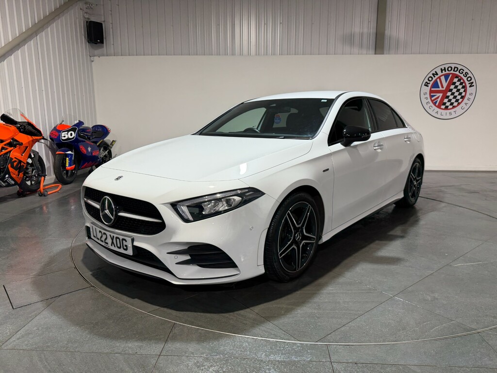 Mercedes-Benz A Class 1.3 Amg Line Edition Premium Saloon 7 LL22XOG  #2
