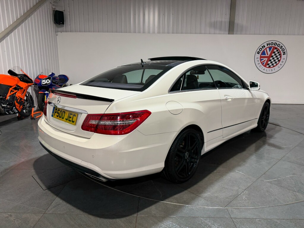 Mercedes-Benz E Class 5.5 V8 Sport Coupe G-tronic Euro 5 387 #3