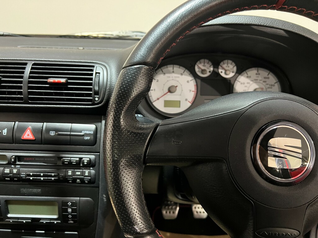 Seat Leon 1.8 20V Cupra R  #17