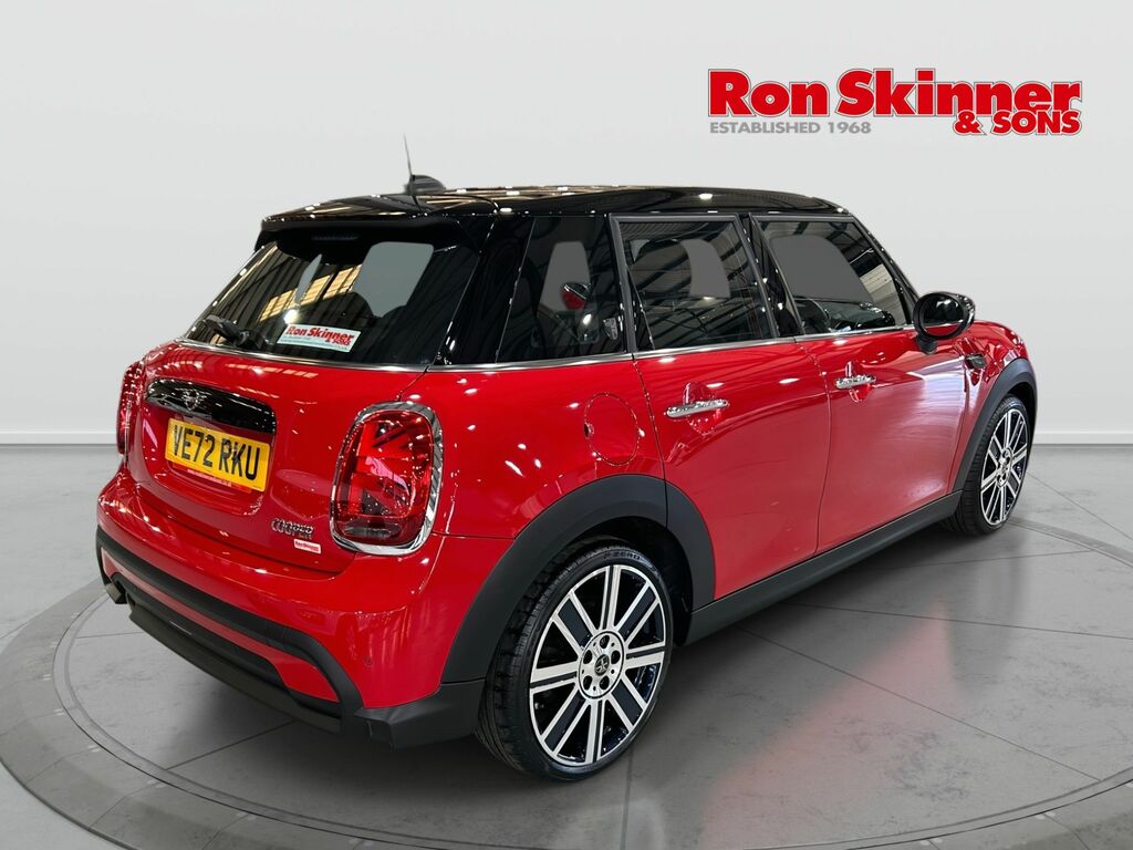 Mini Hatch 1.5 Cooper Exclusive Hatchback Steptron VE72RKU Red #4