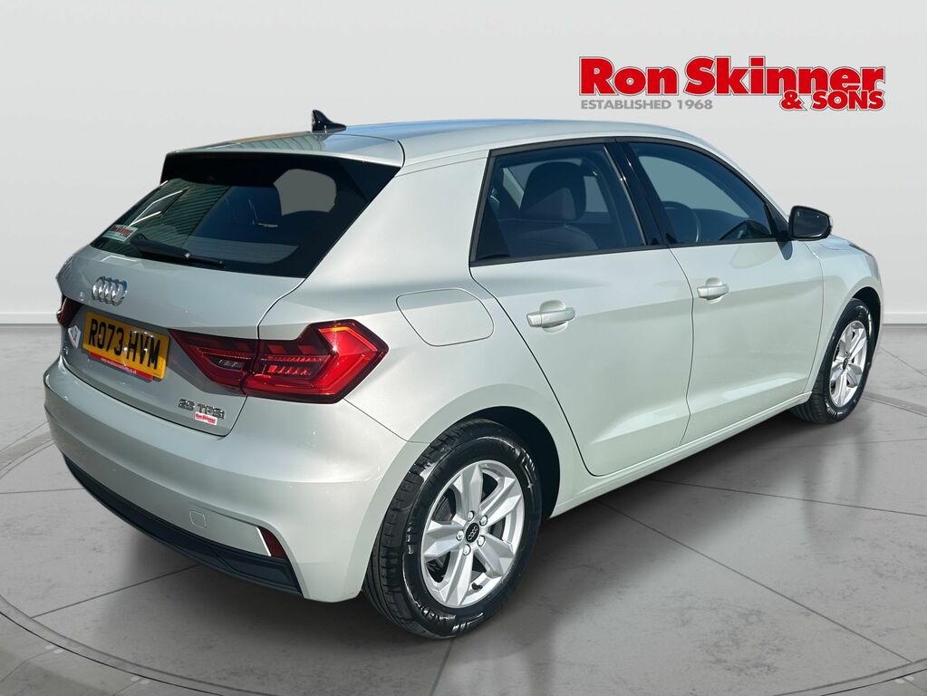 Audi A1 1.0 Tfsi 25 Technik Sportback Eu RO73HVM Silver #4