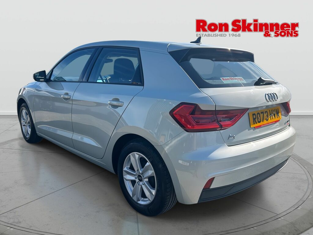 Audi A1 1.0 Tfsi 25 Technik Sportback Eu RO73HVM Silver #3