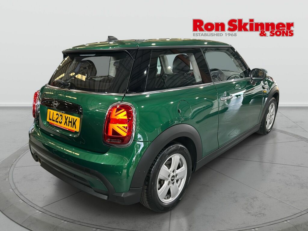 Mini Hatch 1.5 Cooper Classic Hatchback Steptronic LL23XHK Green #4