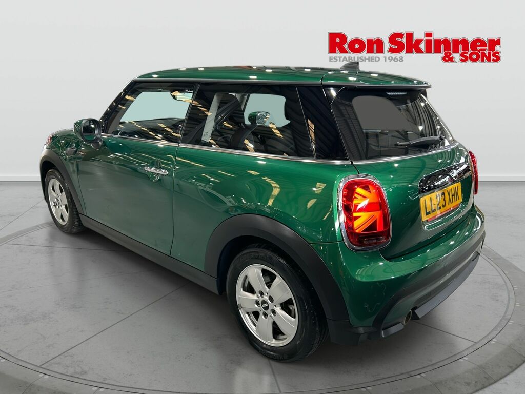 Mini Hatch 1.5 Cooper Classic Hatchback Steptronic LL23XHK Green #3