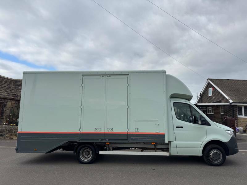 Mercedes-Benz Sprinter 2.1 516 Cdi Chassis Cab G-tronic Rwd L YK70EAA Green #2