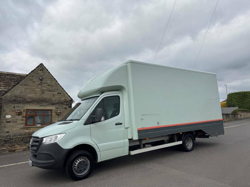 Mercedes-Benz Sprinter 2.1 516 Cdi Chassis Cab G-tronic Rwd L Green