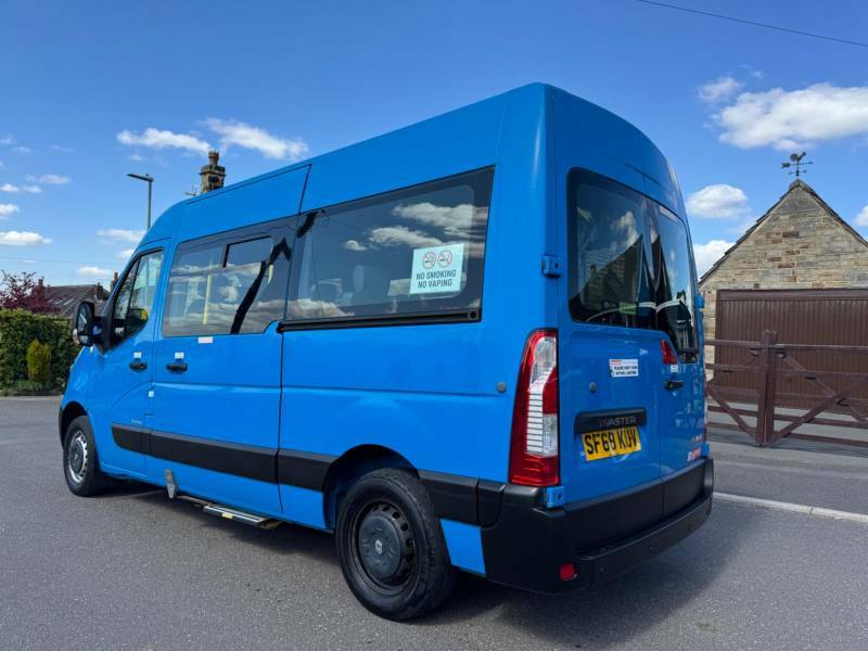 Renault Master 2.3 Dci 35 Business Fwd Mwb Medium Roof Euro 6 SF68KUV Blue #6