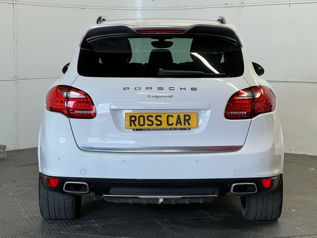 Porsche Cayenne 3L Platinum Edition VK14SEB White #4