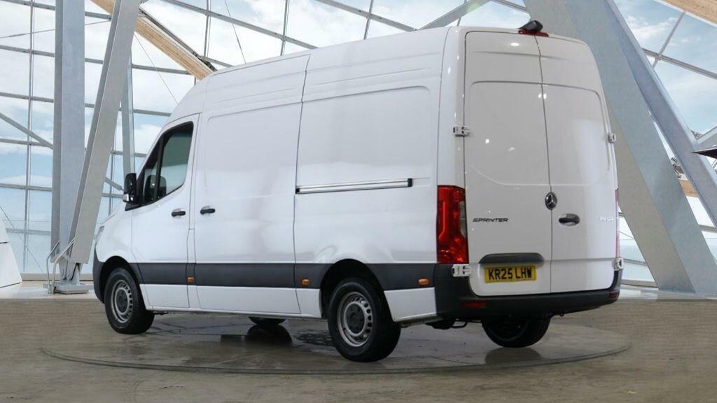 Mercedes-Benz Sprinter 2.0 315 Cdi Pro G-tronic Rwd L2 H2 Euro 6 Ss KR25LHW White #3