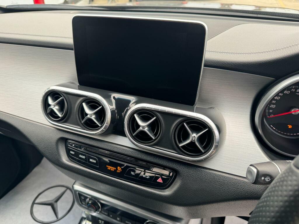 Mercedes-Benz X Class X350d Black #16