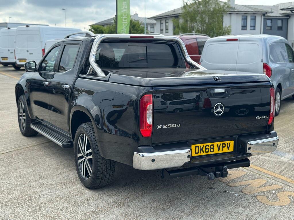 Mercedes-Benz X Class X350d Black #6