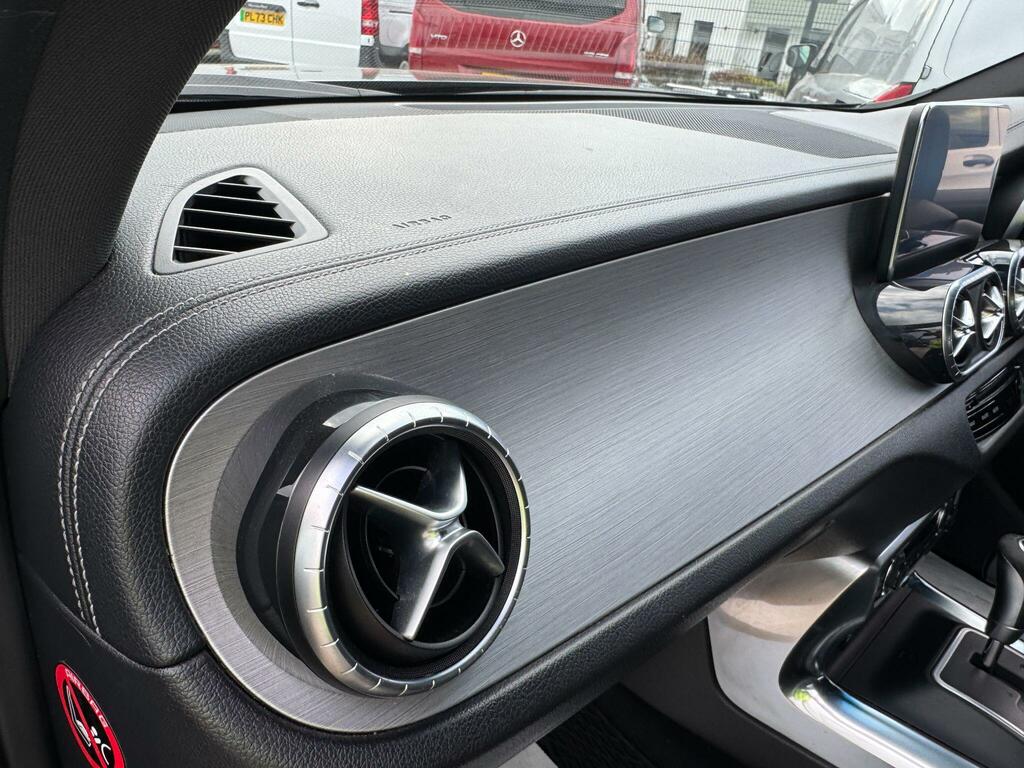 Mercedes-Benz X Class X350d Black #26