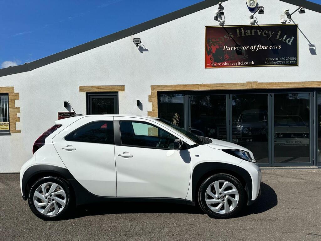 Toyota Aygo X 1.0 Vvt-i Pure X-shift Euro 6 S S GK23FTX White #3