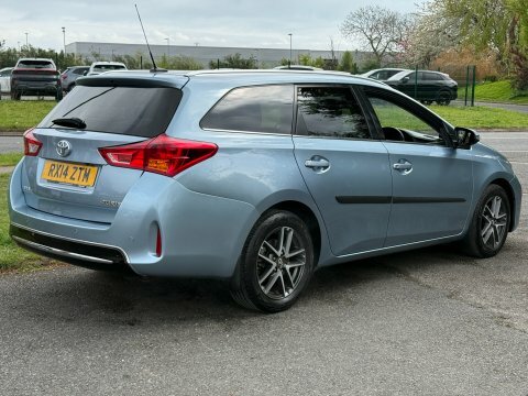 Toyota Auris Estate Icon Blue #4