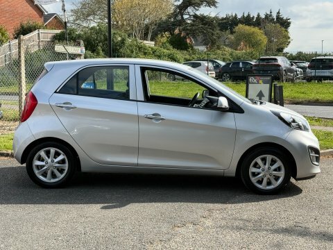 Kia Picanto 2 Only 7 GU64EYO Silver #2