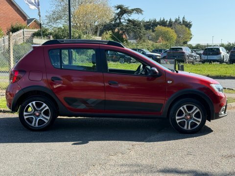 Dacia Sandero Stepway Techroad Nav Tce GF69AUC Red #2