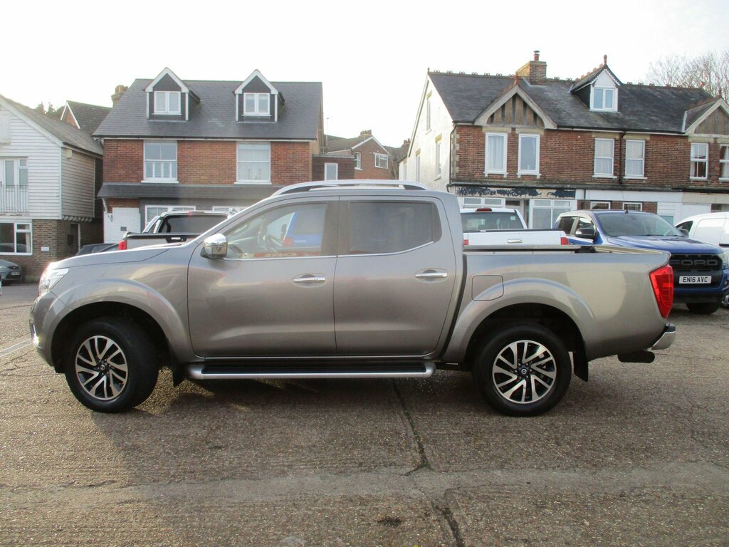 Nissan Navara 2.3 Dci Tekna 4Wd Euro 6 LT17XJF Grey #2