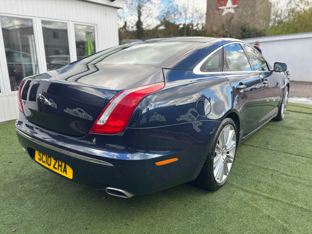 Jaguar XJ 3.0D V6 Portfolio Blue #4