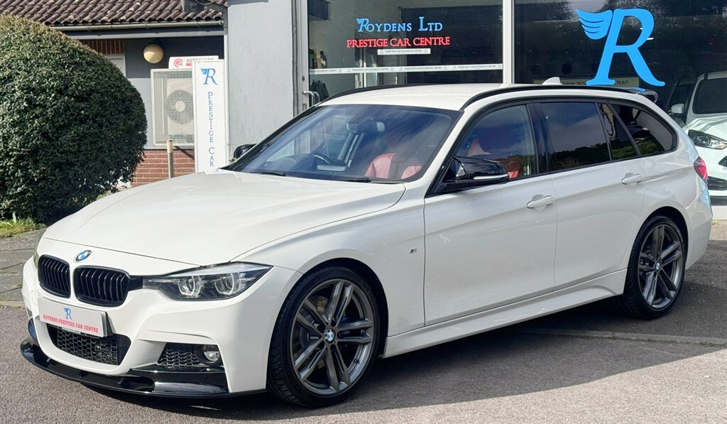 BMW 3 Series M Sport Shadow Edition Touring YK67PFG White #5
