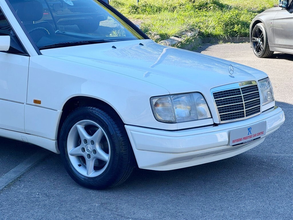 Mercedes-Benz E Class 2.2 E220 Cabriolet #3