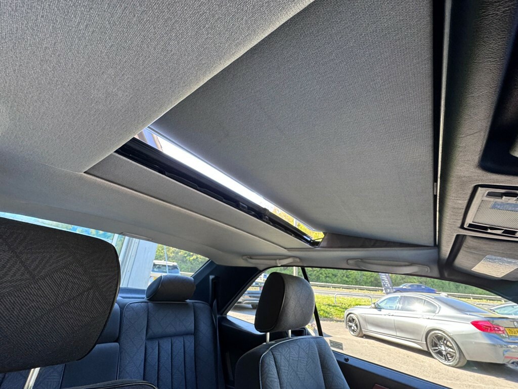 Mercedes-Benz E Class 2.2 E220 Cabriolet #19