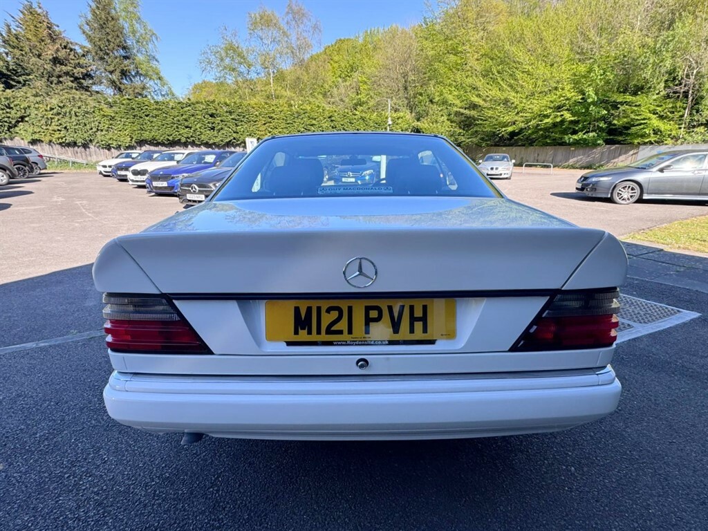 Mercedes-Benz E Class 2.2 E220 Cabriolet #11