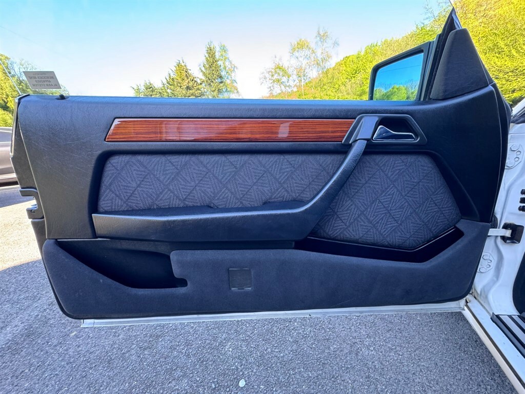 Mercedes-Benz E Class 2.2 E220 Cabriolet #26