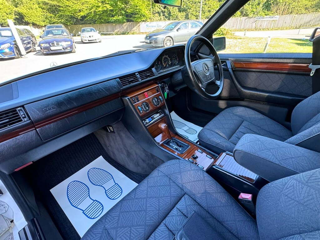Mercedes-Benz E Class 2.2 E220 Cabriolet #28