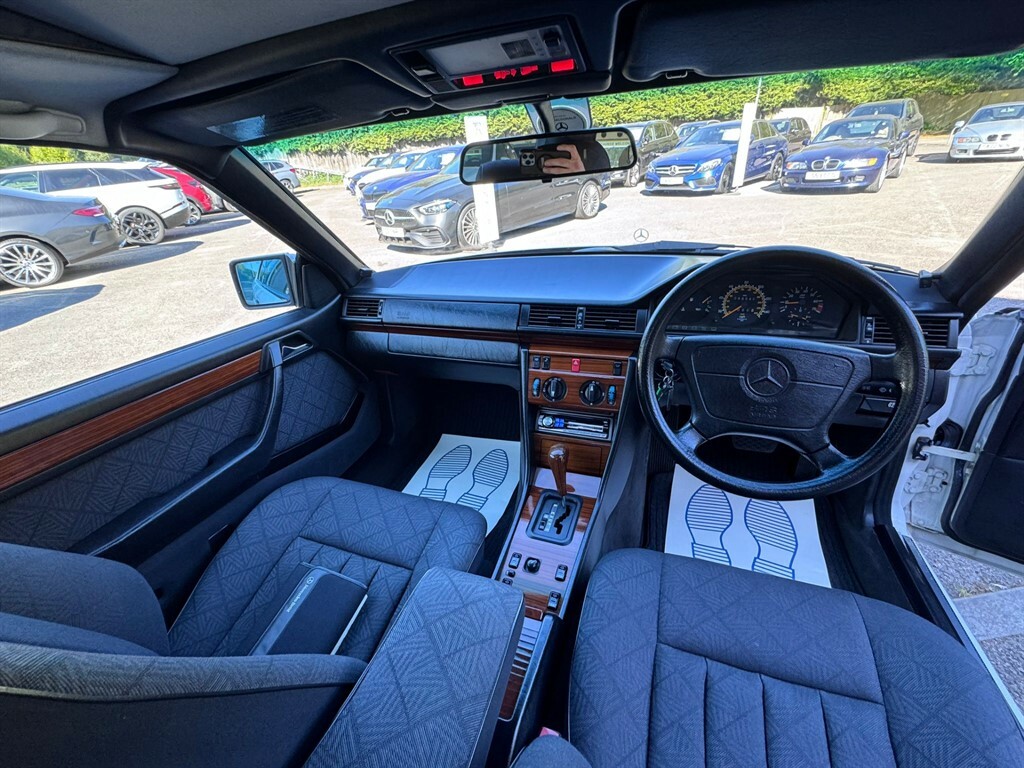 Mercedes-Benz E Class 2.2 E220 Cabriolet #22