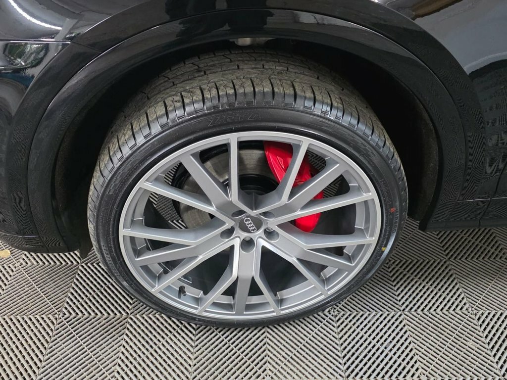 Audi Q5 2.0 Tfsie 50 S Line Suv Plug-in Hybrid Black #4